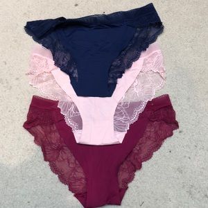 Lace hipster bikini panties - brand new w/o tags